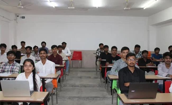 Rai University, Ahmedabad Classroom 5.webp