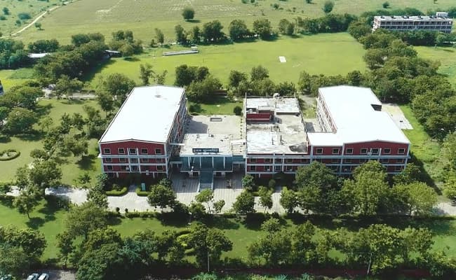 Rai University, Ahmedabad Infra 4.webp