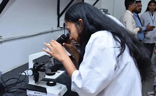 Rai University, Ahmedabad Labs 3.webp