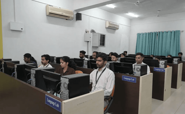 SBIU, Pune Labs 2.png