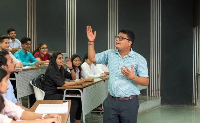 SBS, Ahmedabad Classroom 3.webp
