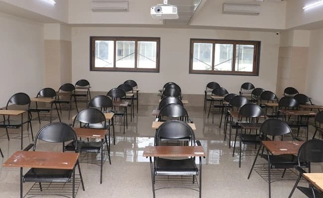 SBS, Mumbai Classroom 2.webp