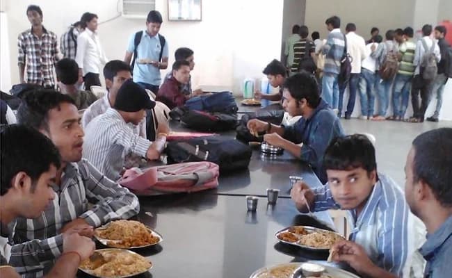 SGI, Hyderabad Cafeteria 1.webp
