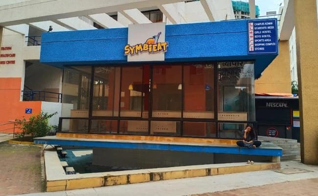 SIIB Hinjewadi Pune Cafeteria 3.webp