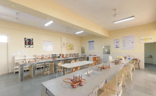 SIMS, Indore Labs 4.webp