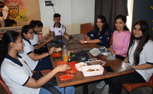 SKIPS University, Gandhinagar Cafe 2.webp