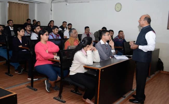 SKIPS University, Gandhinagar Classroom 4.webp