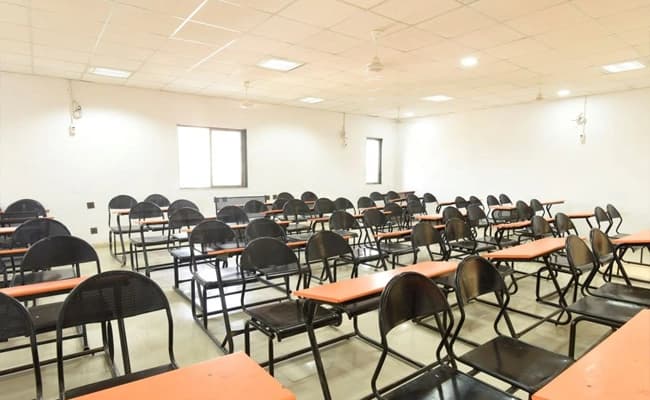 SOU, Ahmedabad Classroom 1.webp
