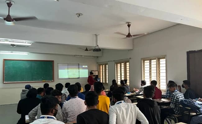 SOU, Ahmedabad Classroom 4.webp