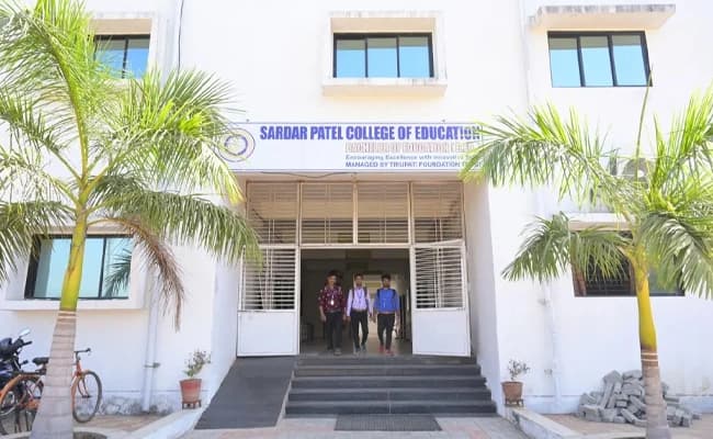 SPEC, Bakroli Gallery 19.webp