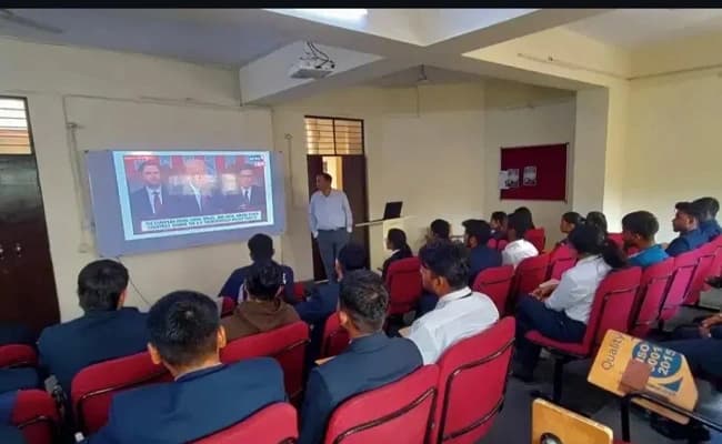 Shobhit University, Meerut Classroom 1.webp