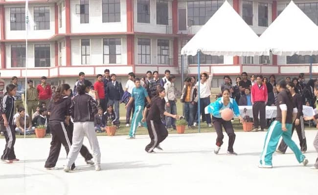 Shobhit University, Meerut Ground 2.webp