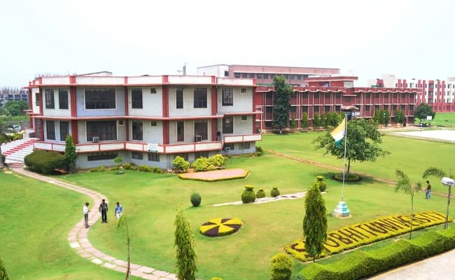 Shobhit University, Meerut Infra 1.webp