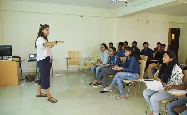 TIU, Kolkata Classroom 5.webp