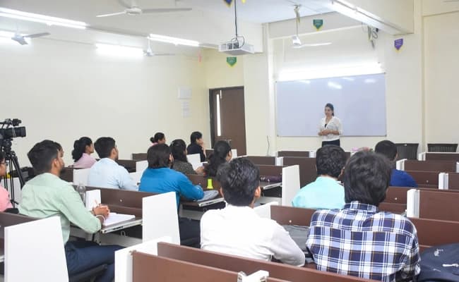 VSM, Mumbai Classroom 2.webp