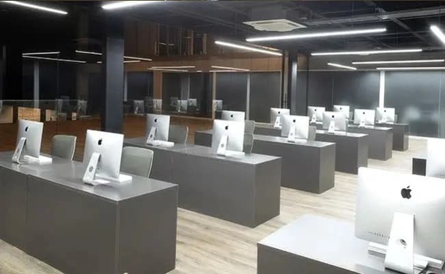 Woxsen University, Hyderabad Labs 1.webp