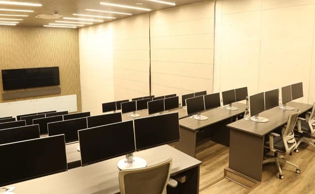 Woxsen University, Hyderabad Labs 2.webp