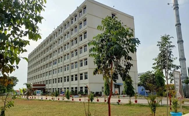 YBN University, Ranchi Infra 4.webp