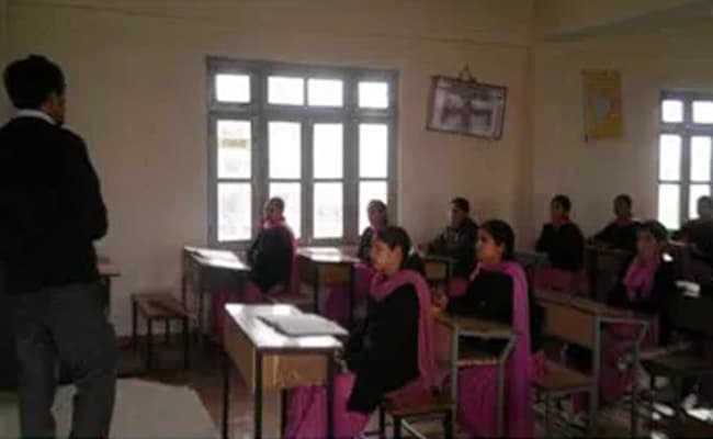 abhilashi-university-au-classroom-0000-layer-3-classroom