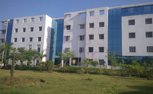 achariya-college-of-engineering-technology-acet-infrastructure-0003-layer-2-infrastructure