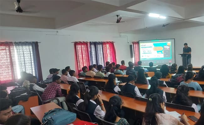 anuradha-engineering-college-classroom-0003-layer-6-classroom