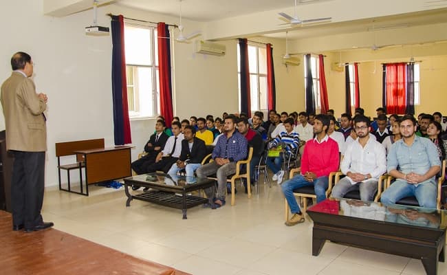 arni-university-classroom-0003-layer-1-classroom