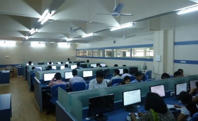 bharati-vidyapeeth-college-of-engineering-bvcoe-navi-mumbai-0001-class4-classroom
