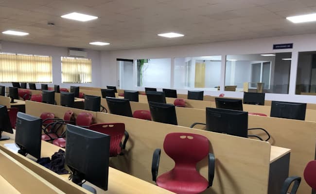 bharati-vidyapeeth-college-of-engineering-bvcoe-navi-mumbai-0003-class1-classroom