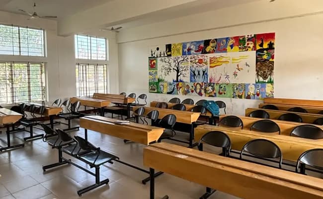 bishop-jerome-institute-bjgi-0001-class4-classroom