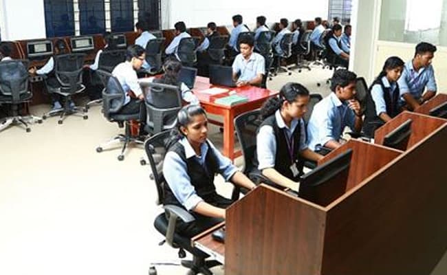 bishop-jerome-institute-bjgi-0004-class1-classroom