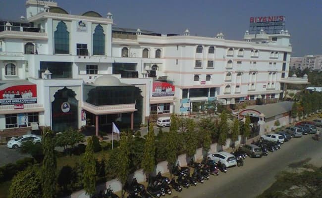 biyani-group-of-colleges-0000-layer-3-infrastructure