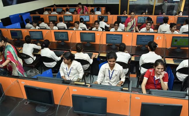biyani-group-of-colleges-classroom-0002-layer-3-classroom