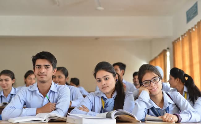 budha-college-of-management-bca-classroom-0002-layer-1-classroom