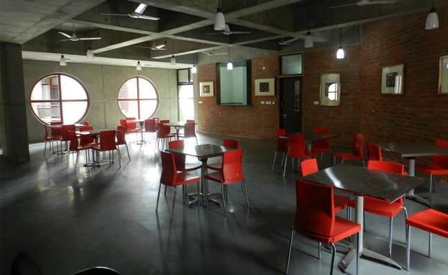 cafe-3-cafeteria-9