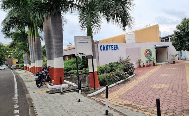 cafe1-cafeteria-23
