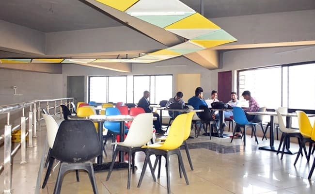cafe1-cafeteria-25