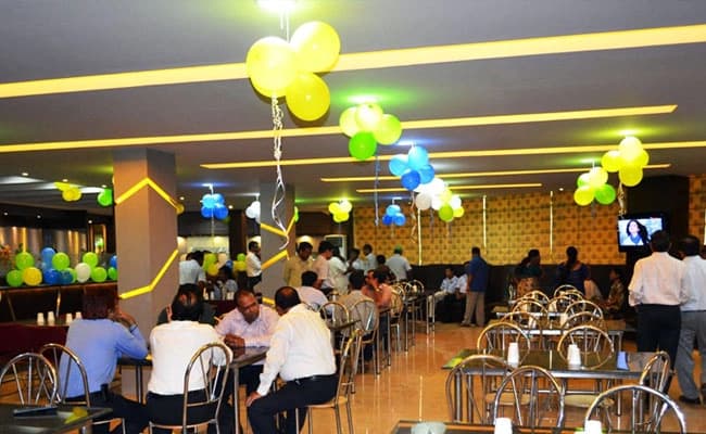 cafe2-cafeteria-13