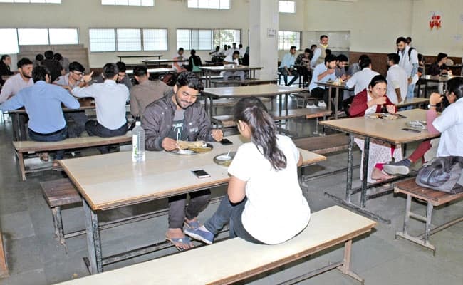 cafe2-cafeteria-15