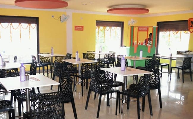 cafe3-cafeteria-11