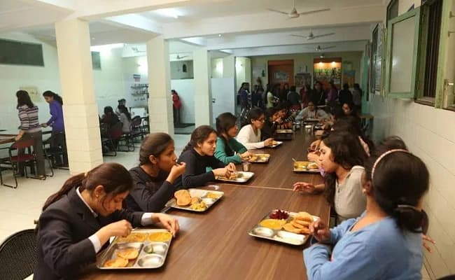 cafeteria-1-cafeteria-36