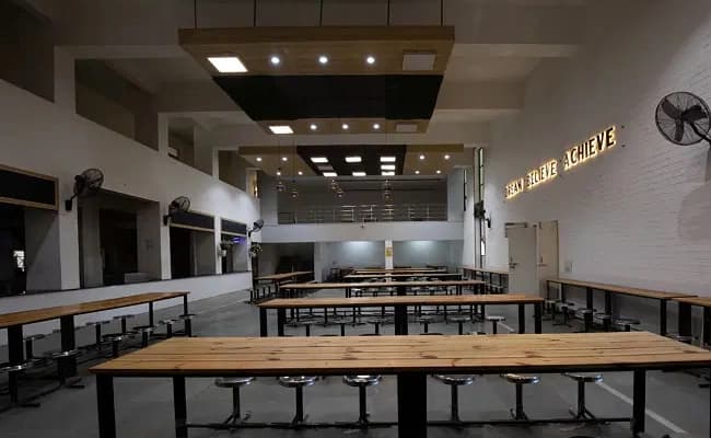 cafeteria-2-cafeteria-73