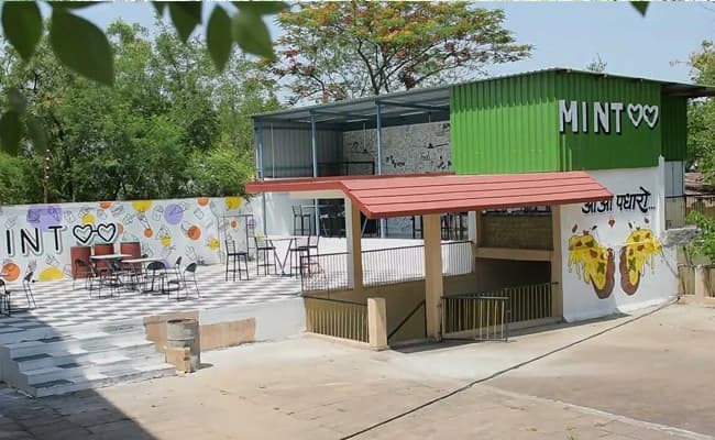 cafeteria-3-cafeteria-13