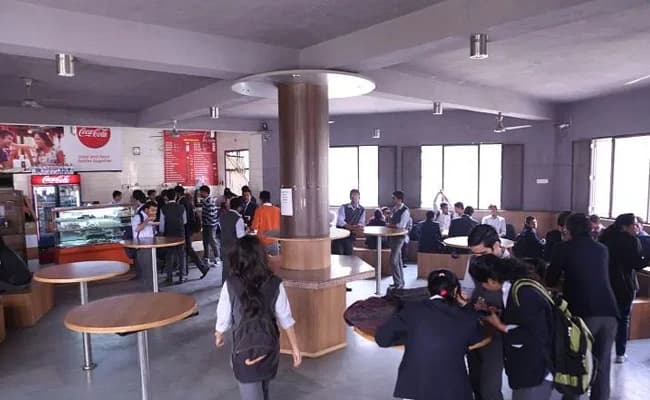 cafeteria-3-cafeteria-16