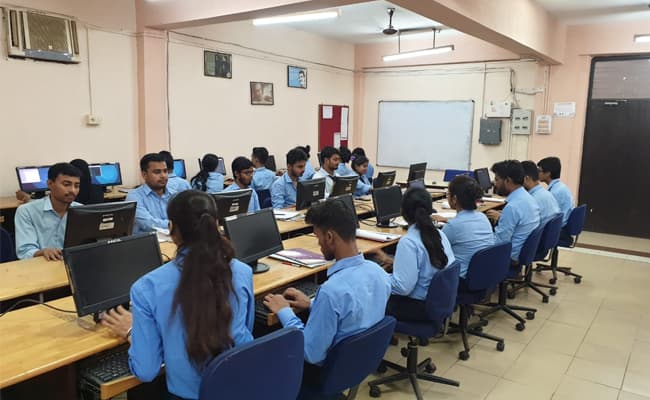 camellia-institute-2-0000-layer-5-classroom
