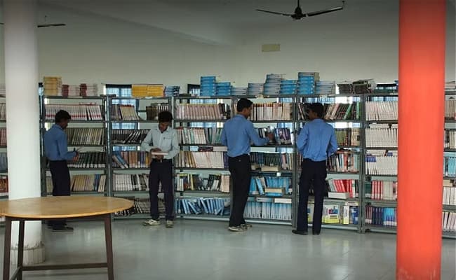 camellia-institute-2-0002-layer-3-classroom