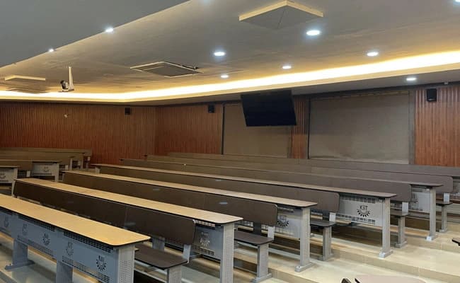 class1-classroom-16