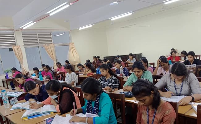 class2-classroom-19