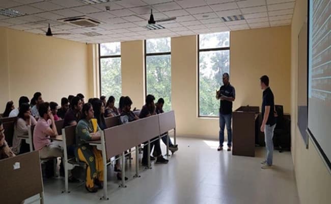 classroom-2-classroom-107