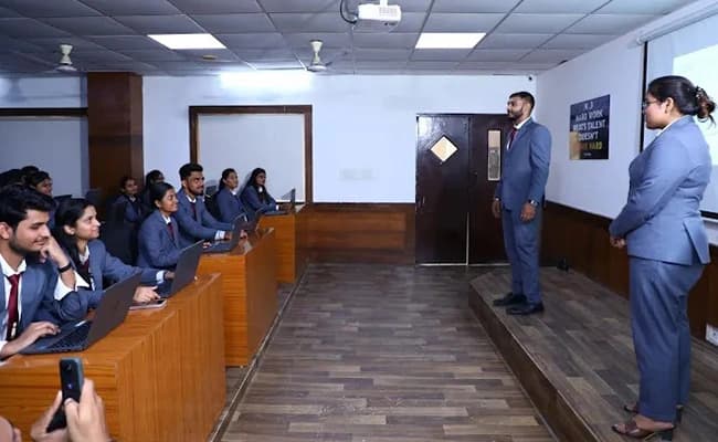 classroom-3-classroom-43