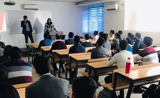 classroom-5-classroom-32